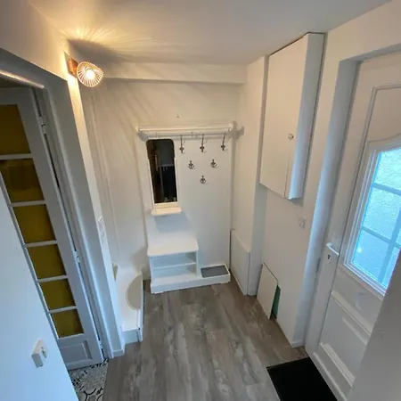 Familial Avec Jardin - 200m De La *